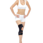 Orlex ORX-DZ15 patella ve ligament destekli önü yarım açık dizlik siyah renkli, kolay takıp çıkarılabilen ortopedik destek